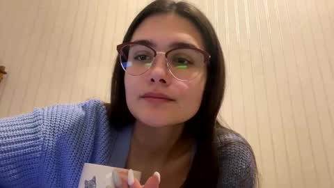 irisss31 online show from February 5, 5:20 pm