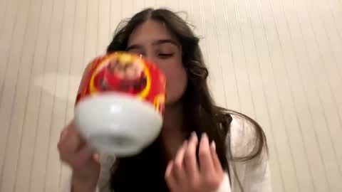 irisss31 online show from February 25, 6:53 pm