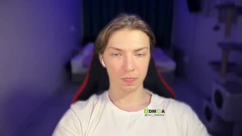 Snapshot of iron__chapman chatting on December 29, 8:58 pm Iron online show from December 29, 8:58 pm