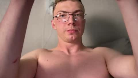 Snapshot of iron__chapman chatting on October 10, 8:19 pm Iron online show from October 10, 8:19 pm