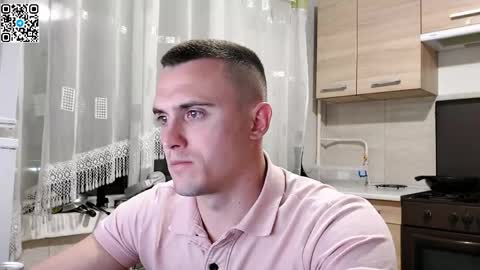 Anton online show from April 22, 7:04 pm