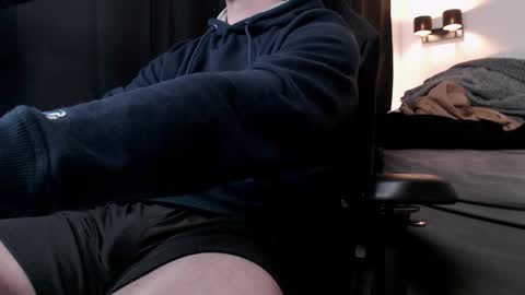 Snapshot of ironthud chatting on April 9, 4:12 pm Sam online show from April 9, 4:12 pm