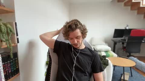 Snapshot of ironthud chatting on June 14, 10:39 am Sam online show from June 14, 10:39 am