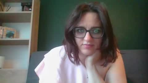 Paris online show from May 7, 5:35 am