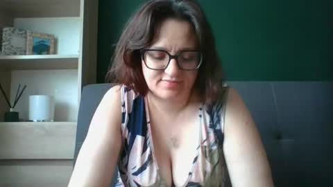 Paris online show from July 7, 7:23 am