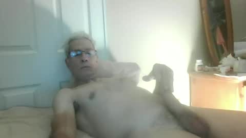 Snapshot of irrintzi60 chatting on September 25, 12:58 am irrintzi60 online show from September 25, 12:58 am