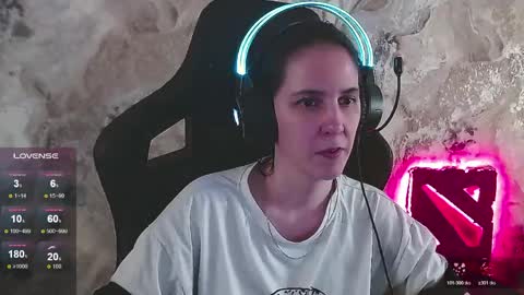 Snapshot of irwi_tomboy chatting on May 9, 1:05 pm Irwi Tomboy online show from May 9, 1:05 pm