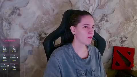 Snapshot of irwi_tomboy chatting on June 4, 11:16 am Irwi Tomboy online show from June 4, 11:16 am