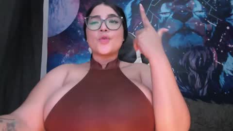 Snapshot of is_candy_west_ chatting on May 22, 3:50 pm Dani online show from May 22, 3:50 pm