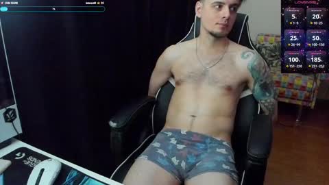 Snapshot of is_yours chatting on February 25, 10:15 am Joel online show from February 25, 10:15 am