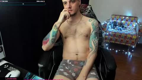 Snapshot of is_yours chatting on March 10, 4:28 am Joel online show from March 10, 4:28 am