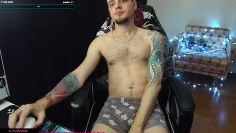 Snapshot of is_yours chatting on March 10, 10:48 am Joel online show from March 10, 10:48 am