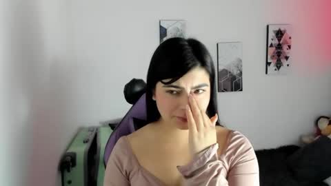 Snapshot of isa0429 chatting on April 16, 8:42 pm isabella online show from April 16, 8:42 pm
