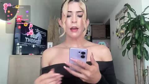 Snapshot of isa__fox_1 chatting on March 29, 1:11 pm Isabella online show from March 29, 1:11 pm