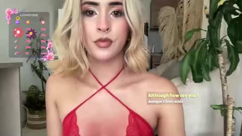 Snapshot of isa__fox_1 chatting on June 18, 12:53 pm Isabella online show from June 18, 12:53 pm