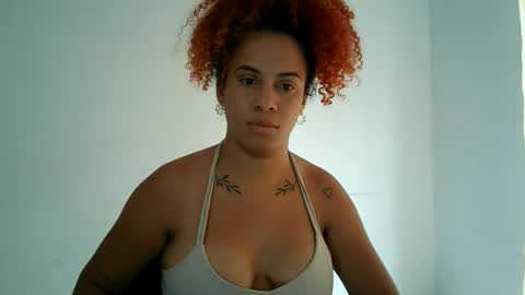 isa_bellaxx23 online show from September 14, 6:40 pm