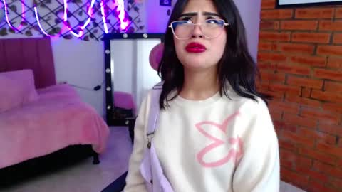 isabela online show from September 20, 10:11 pm