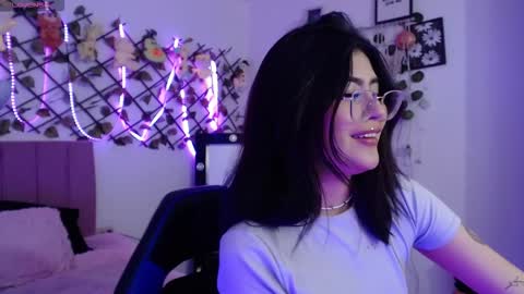 isabela online show from October 7, 3:47 am