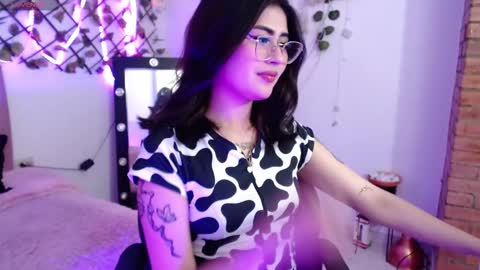 isabela online show from October 21, 2:23 am