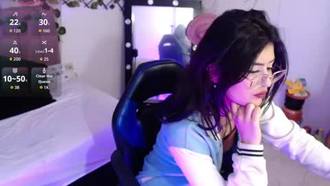 isabela online show from November 8, 7:56 pm