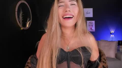 Isa Cortes  online show from April 10, 3:39 pm