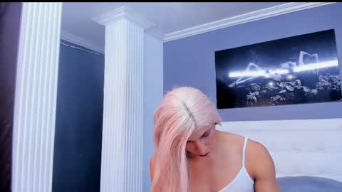 Isa Lancaster online show from February 16, 7:16 pm