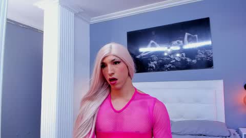 Isa Lancaster online show from February 26, 8:11 pm