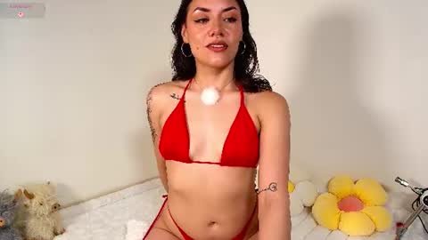 Isabella Laurentt  online show from June 13, 1:58 am