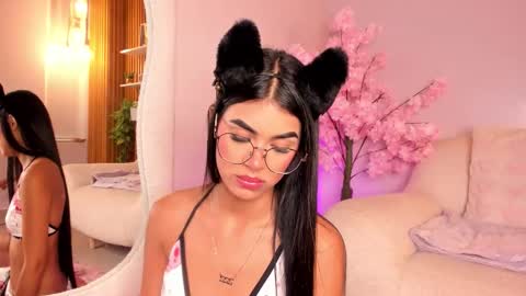    online show from November 16, 10:54 am