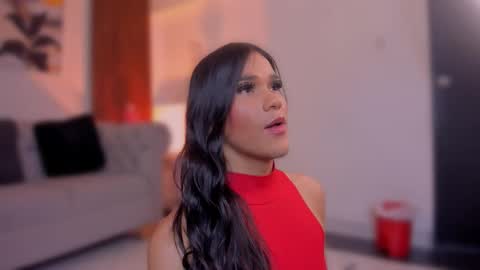 Isa  online show from November 17, 8:03 pm