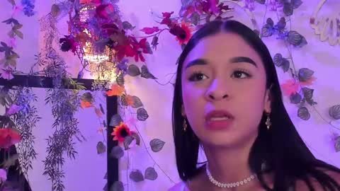 Snapshot of isa_nixon chatting on December 14, 3:40 am Isabella online show from December 14, 3:40 am