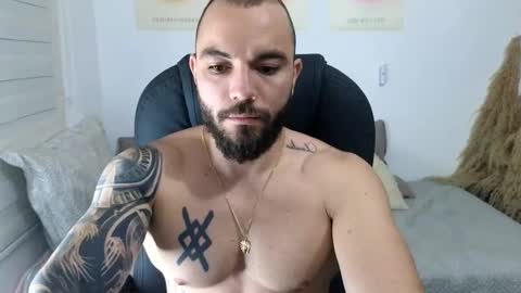 Isaac carter online show from November 27, 11:01 am