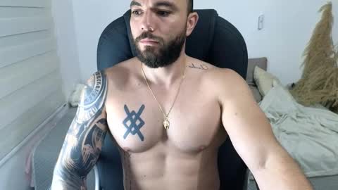 Isaac carter online show from January 9, 11:13 am