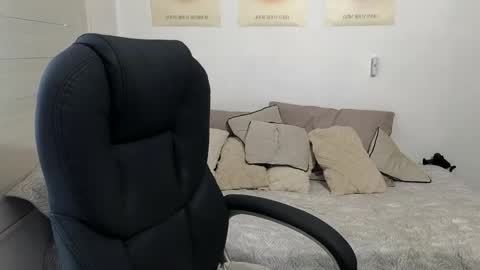 Isaac carter online show from April 20, 11:35 am