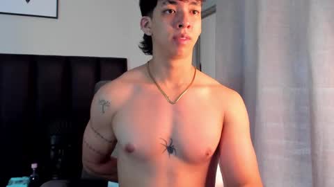 isaac_cryston online show from February 24, 8:47 pm