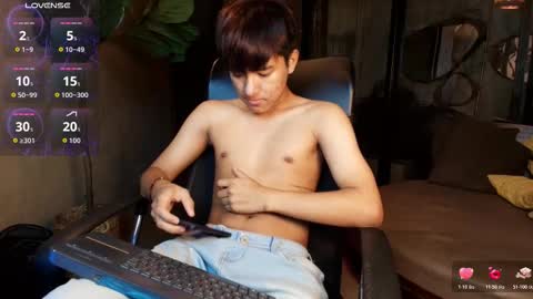 isaac_grimm online show from March 2, 7:48 am