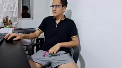 Isaac online show from November 13, 5:50 am