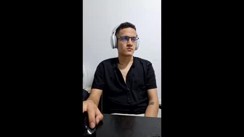 Isaac online show from March 7, 3:47 am