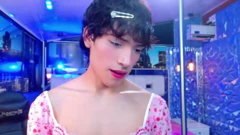 isaacnova online show from June 5, 8:25 pm