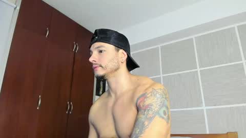 Isaac Surez online show from May 10, 2:06 am