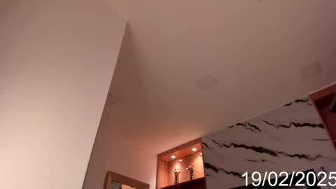 Snapshot of isabel_escorcia chatting on February 19, 8:33 am Isabel online show from February 19, 8:33 am