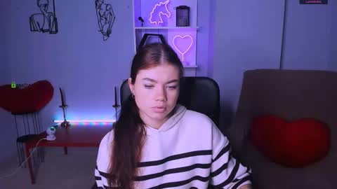 Snapshot of isabel_wave chatting on November 12, 7:09 am isabel online show from November 12, 7:09 am