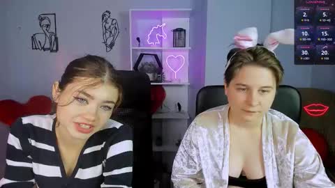 Snapshot of isabel_wave chatting on November 15, 1:29 pm isabel online show from November 15, 1:29 pm