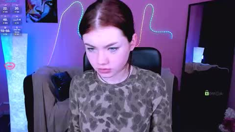 Snapshot of isabel_wave chatting on March 2, 1:07 pm isabel online show from March 2, 1:07 pm