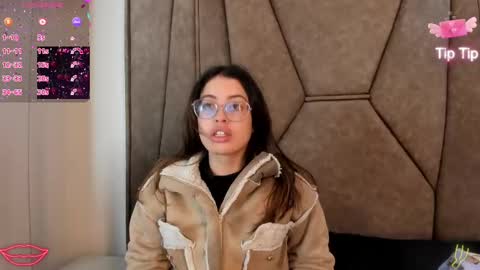 isabela Collins online show from September 30, 12:32 pm