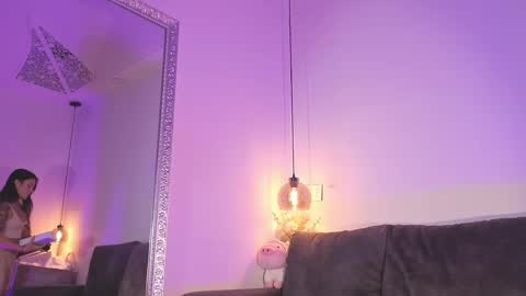 Isabela online show from April 1, 11:44 am