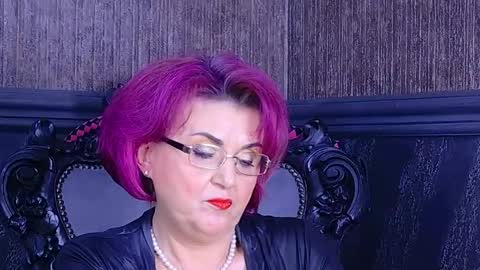 Isabella Conte online show from April 21, 3:02 am