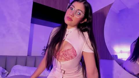 Snapshot of isabelastefano chatting on September 10, 3:17 am isabelastefano online show from September 10, 3:17 am