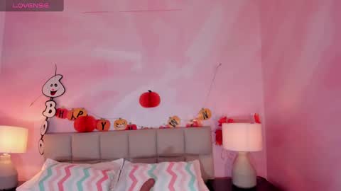 Snapshot of isabelastefano chatting on October 31, 3:29 am isabelastefano online show from October 31, 3:29 am