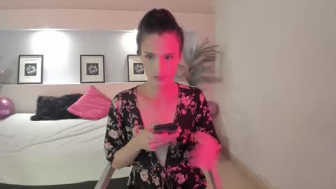 Snapshot of isabelfernandez chatting on September 29, 5:01 am IsabelFernandez online show from September 29, 5:01 am